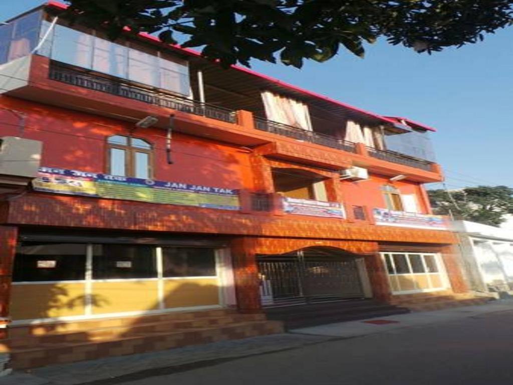 Hotel Jan Jan Tak Dehradun Exteriör bild